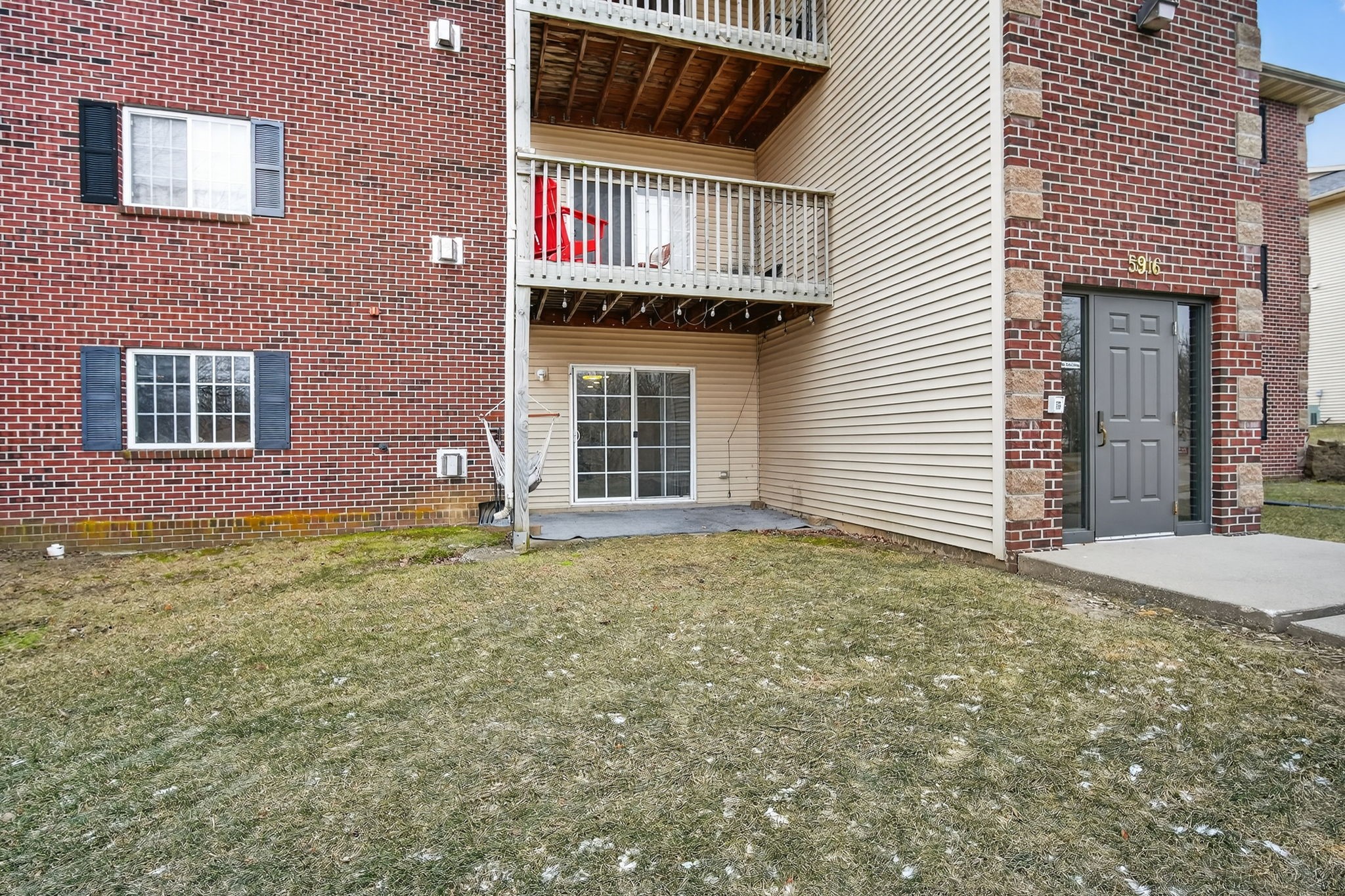 5916 Sutton Place 3