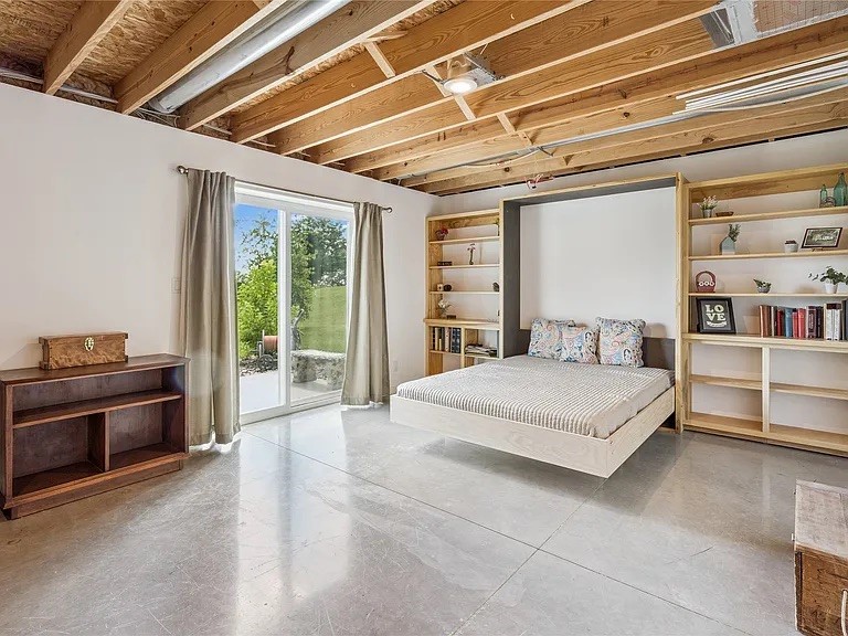 13537 Tripoli Street