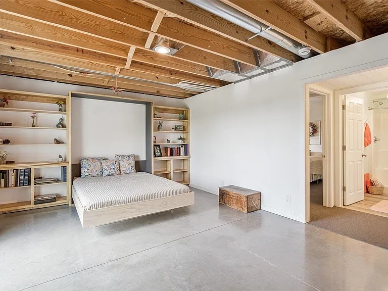 13537 Tripoli Street