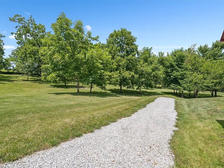 13537 Tripoli Street