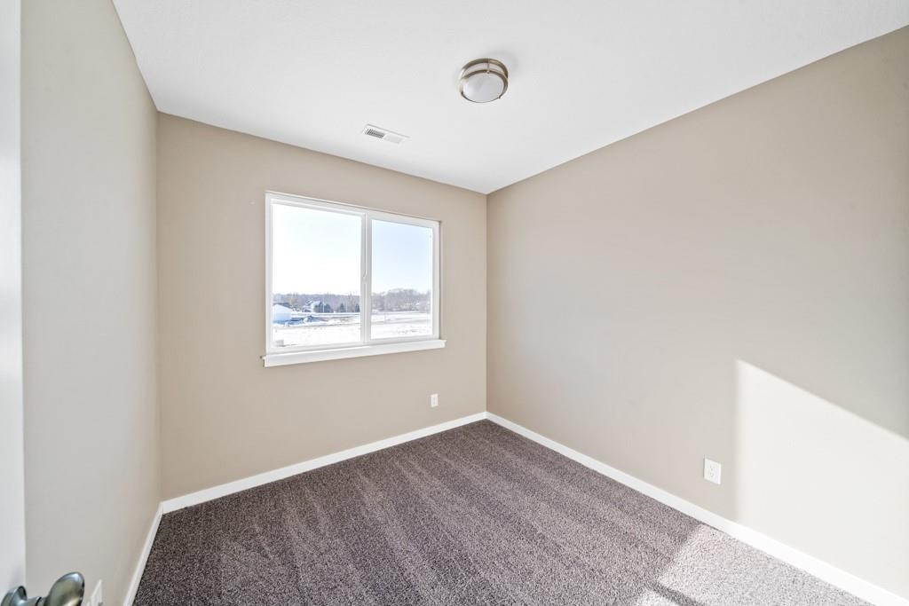 104 E Sycamore Street