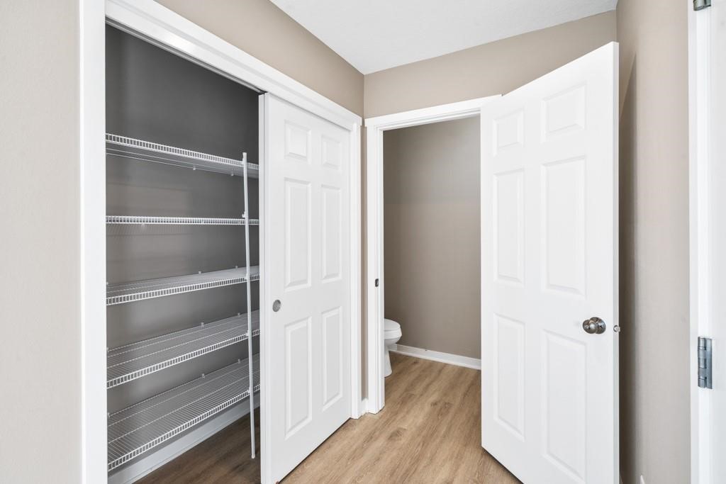 104 E Sycamore Street