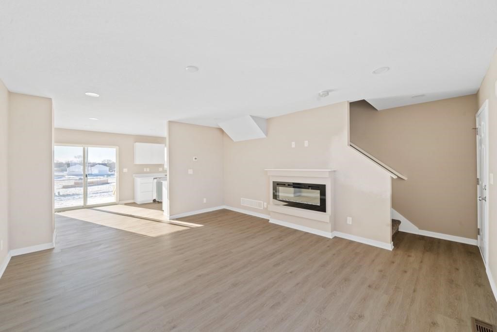 106 E Sycamore Street