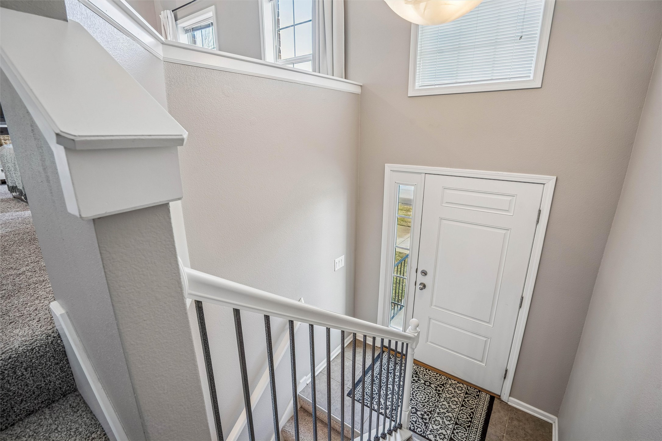 6883 Jack London Drive