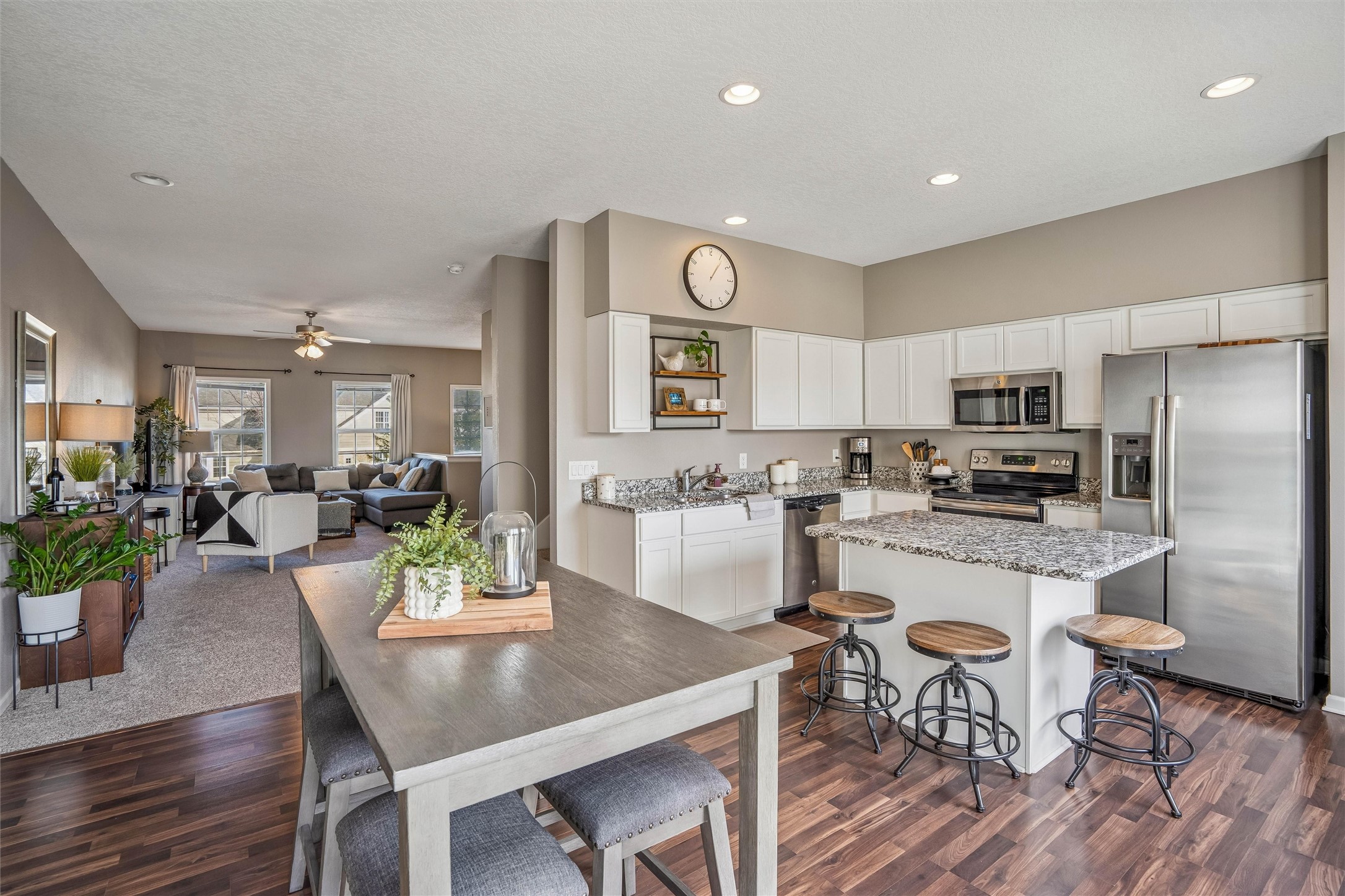 6883 Jack London Drive