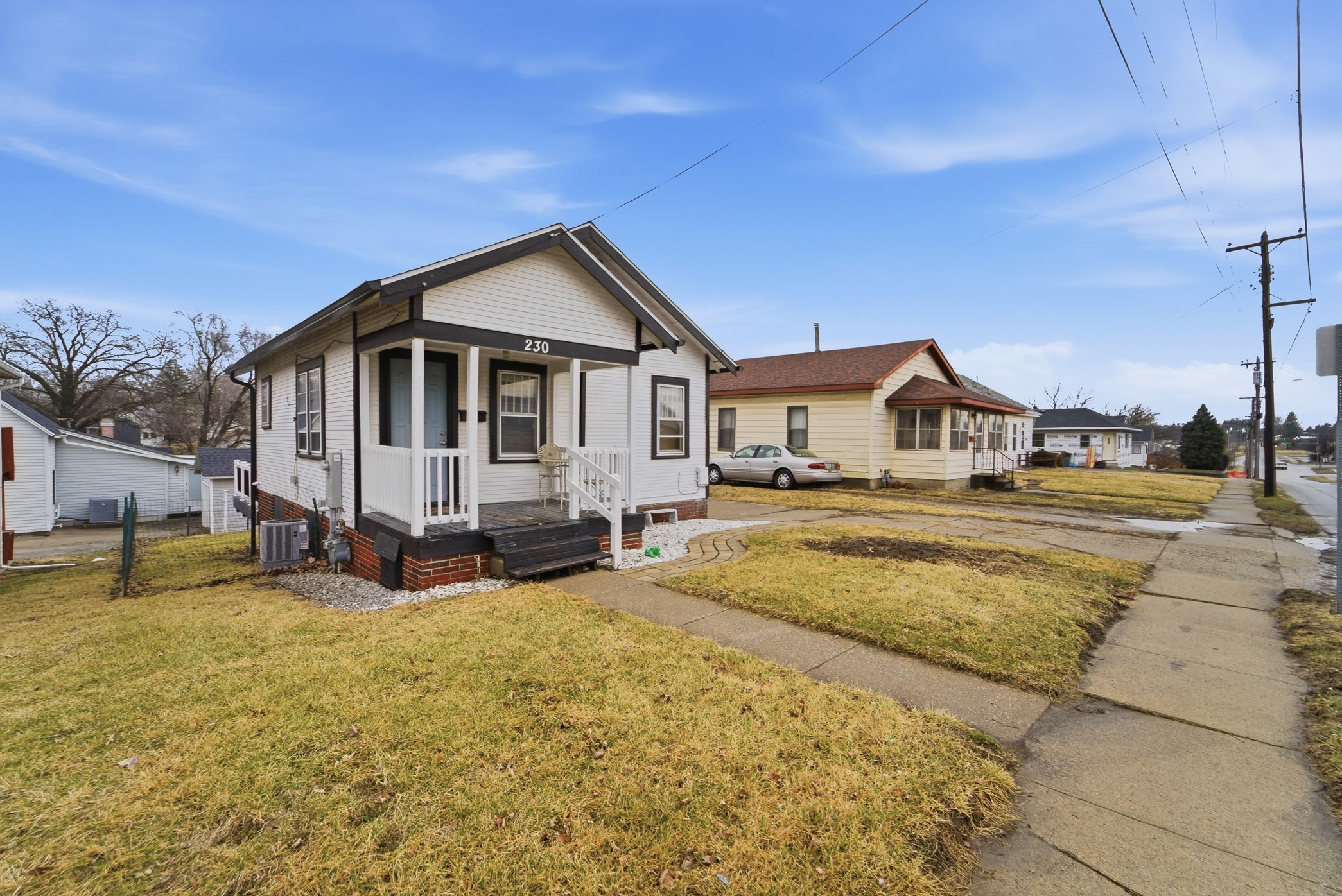 230 E 12th Street N