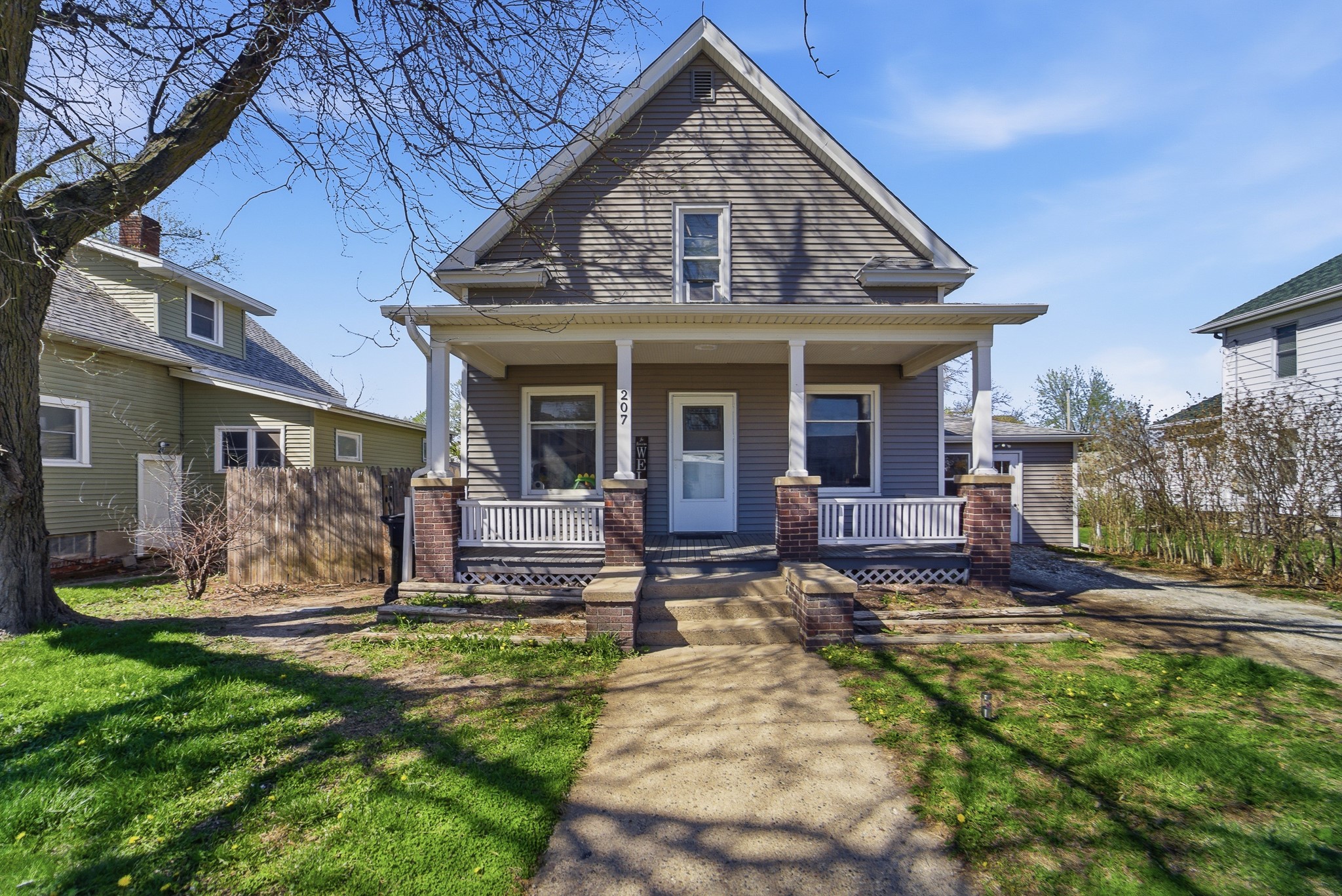 207 Chestnut Street