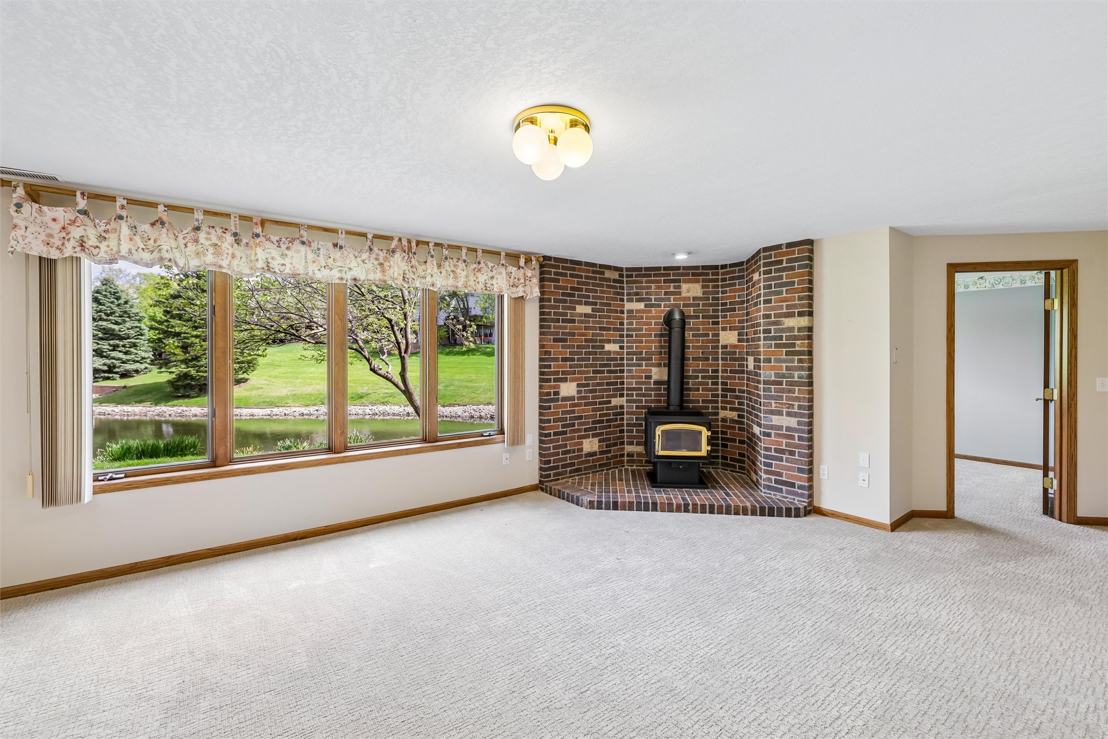 510 SE Southfork Drive