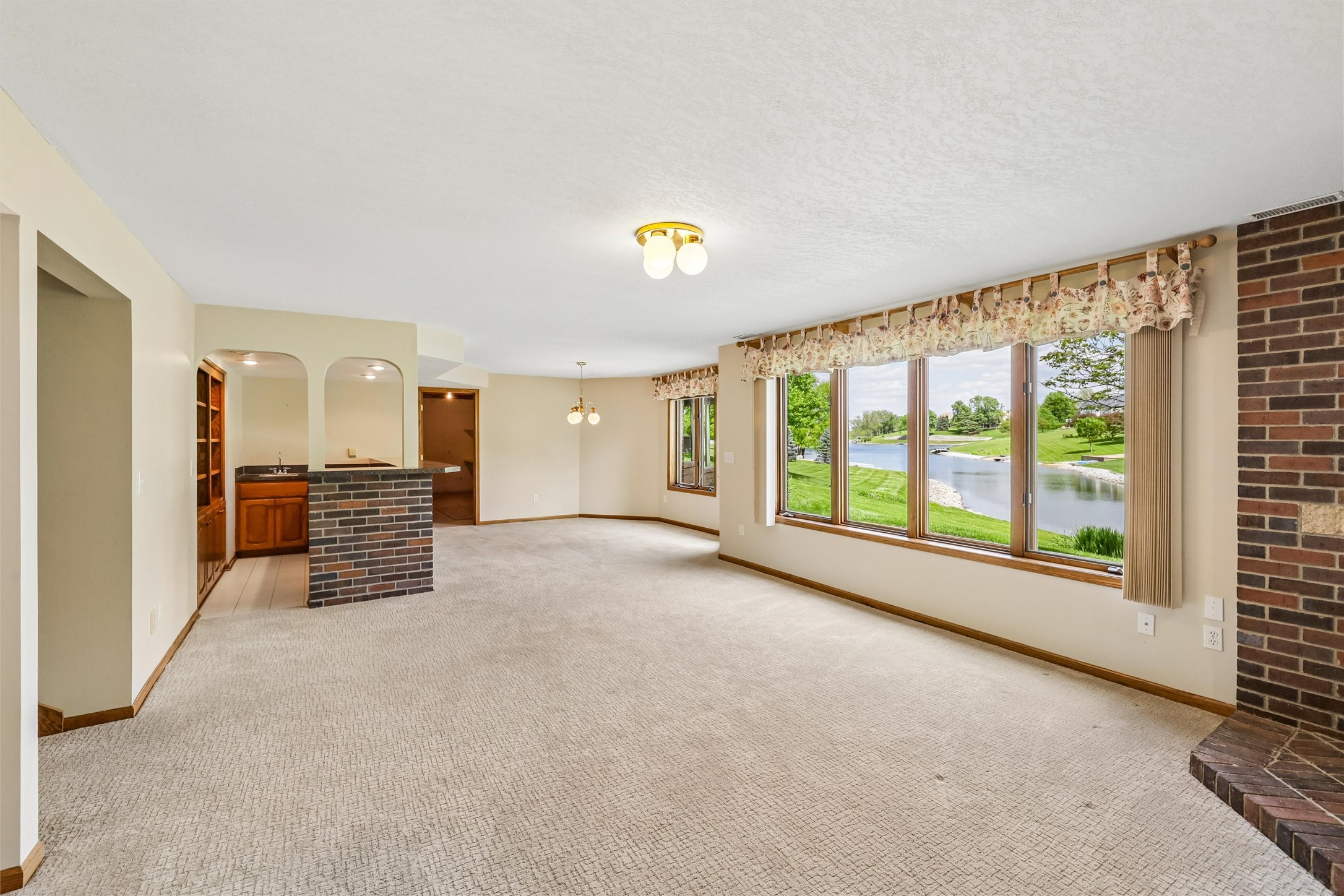 510 SE Southfork Drive