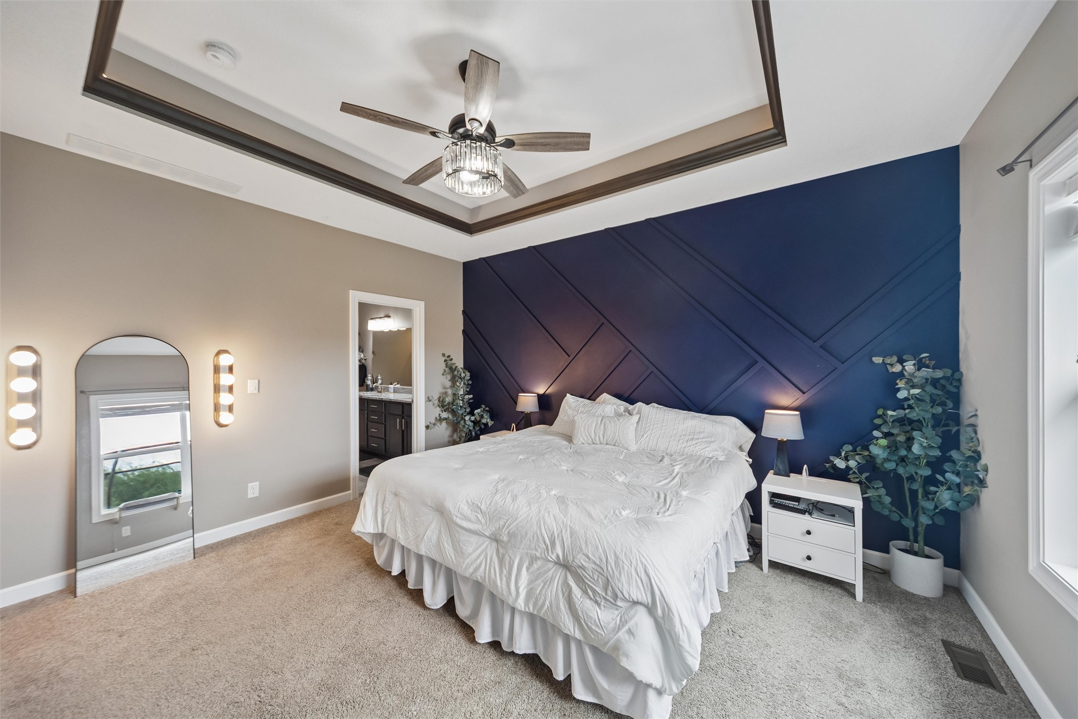 309 Summit Circle NW