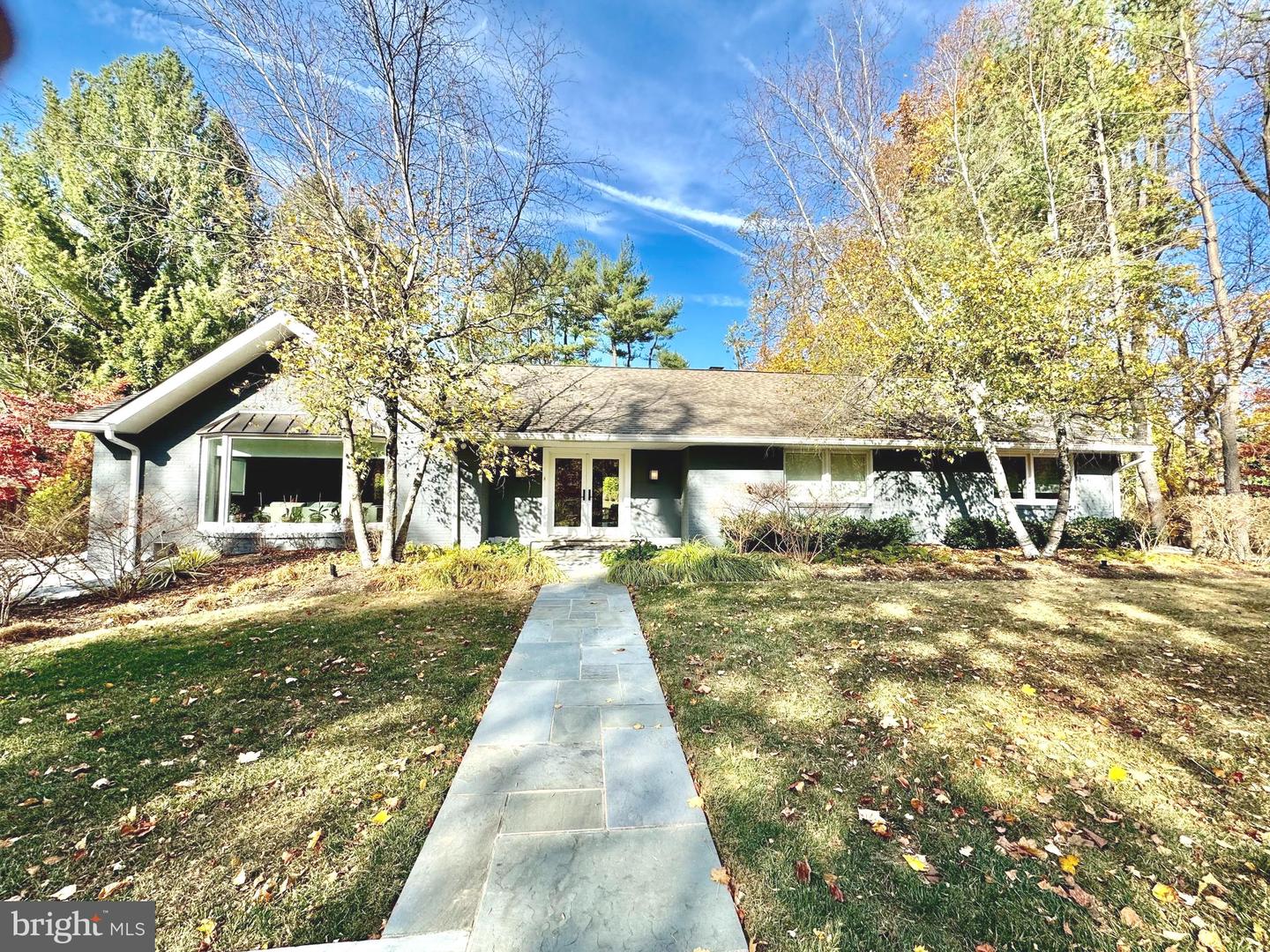 1034 Bryn Mawr Ave