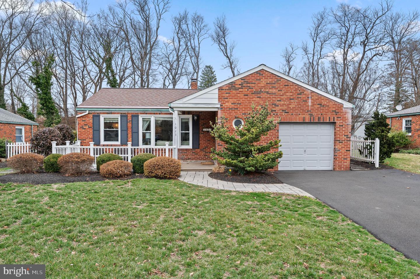 1023 Edann Rd