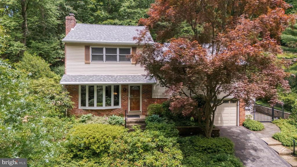552 BROOKWOOD ROAD