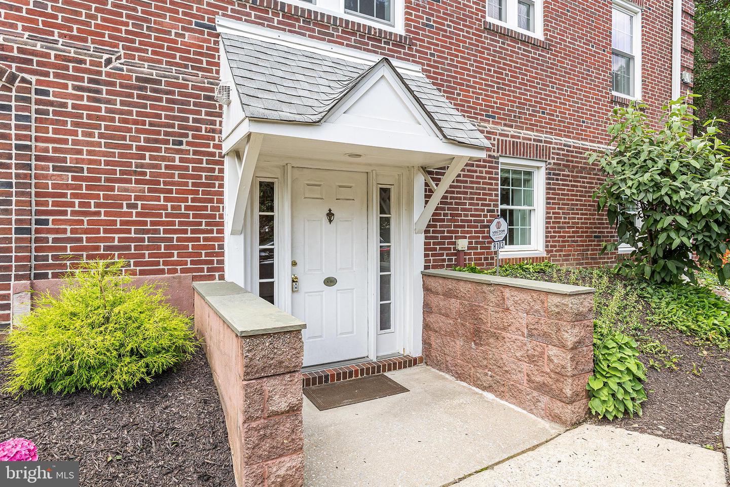104 Woodside Rd #A-103