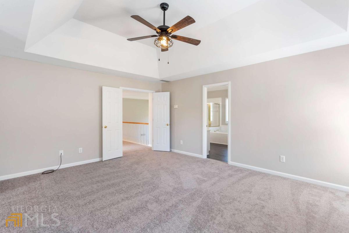 2307 Ravinia Court NE