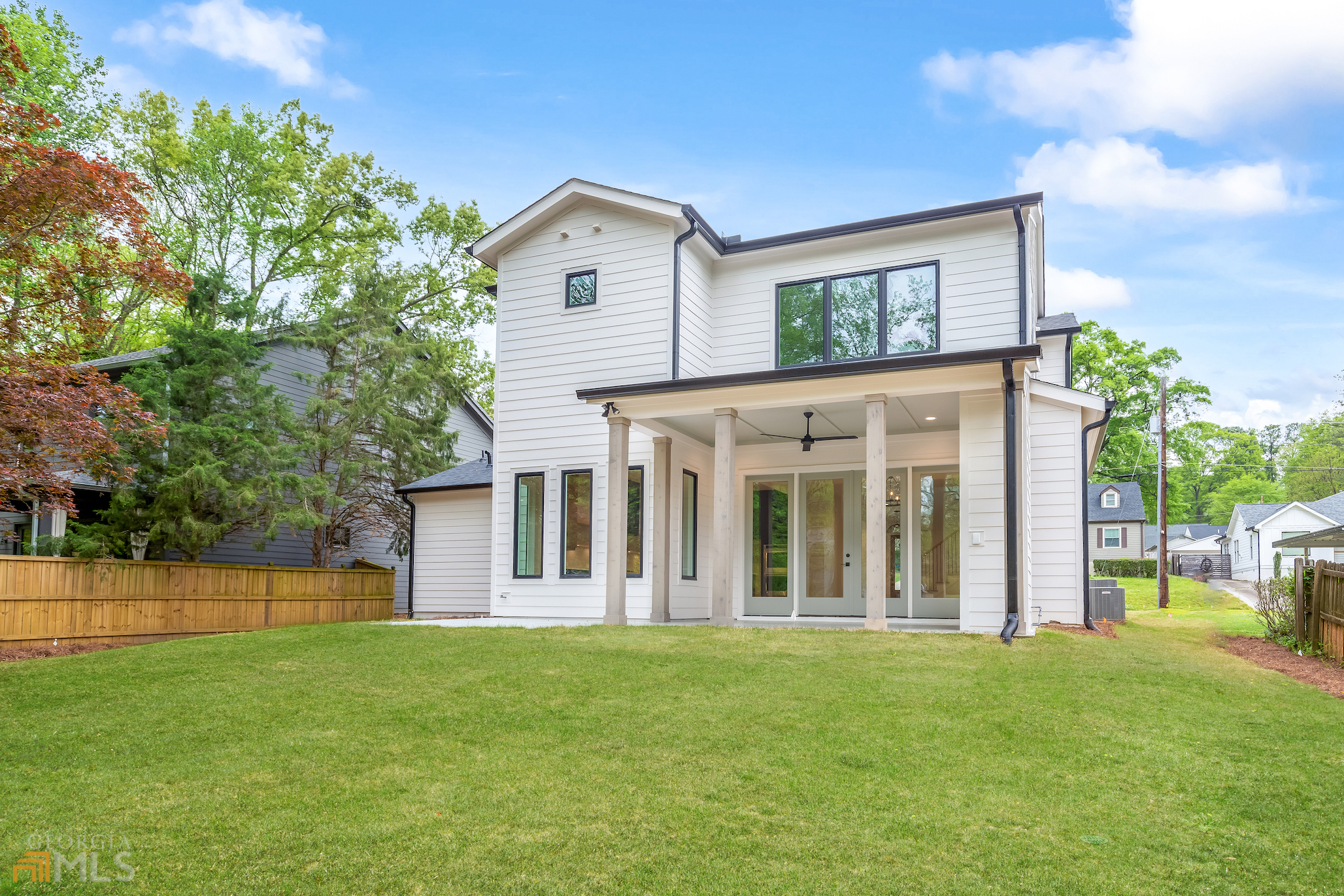 1909 Dyer Circle