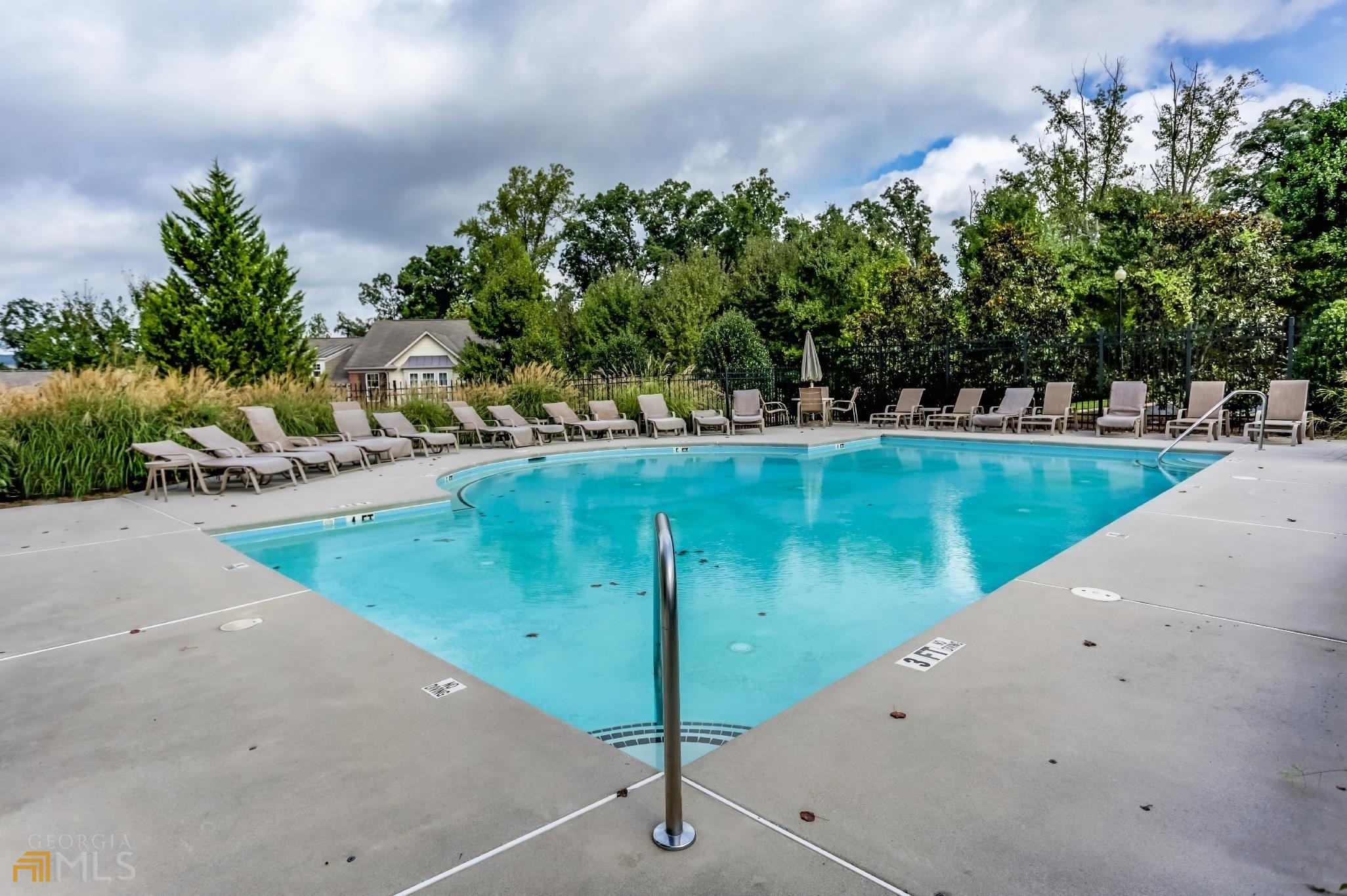 5800 Oakdale Road SE # 101