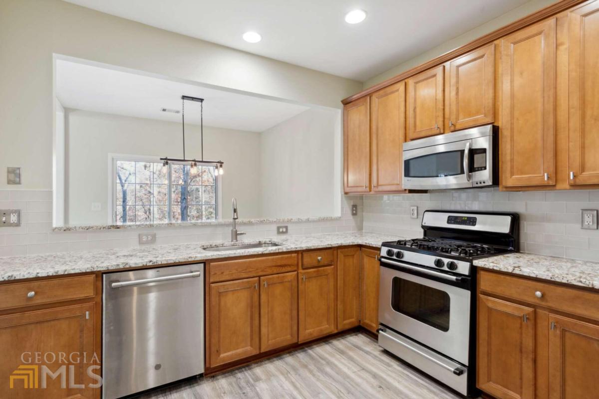5800 Oakdale Road SE # 101
