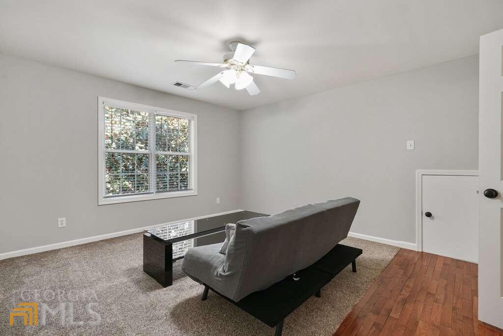 7370 Lanier Cove Court