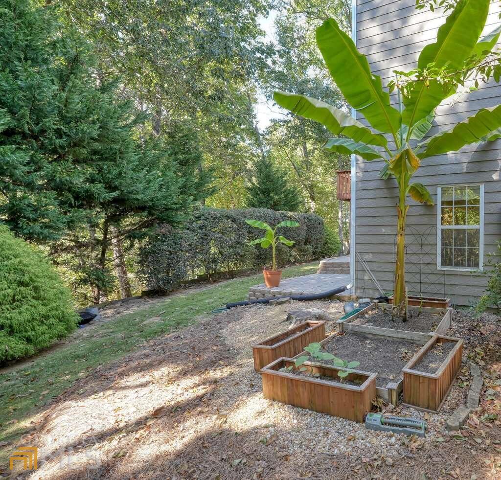 7370 Lanier Cove Court