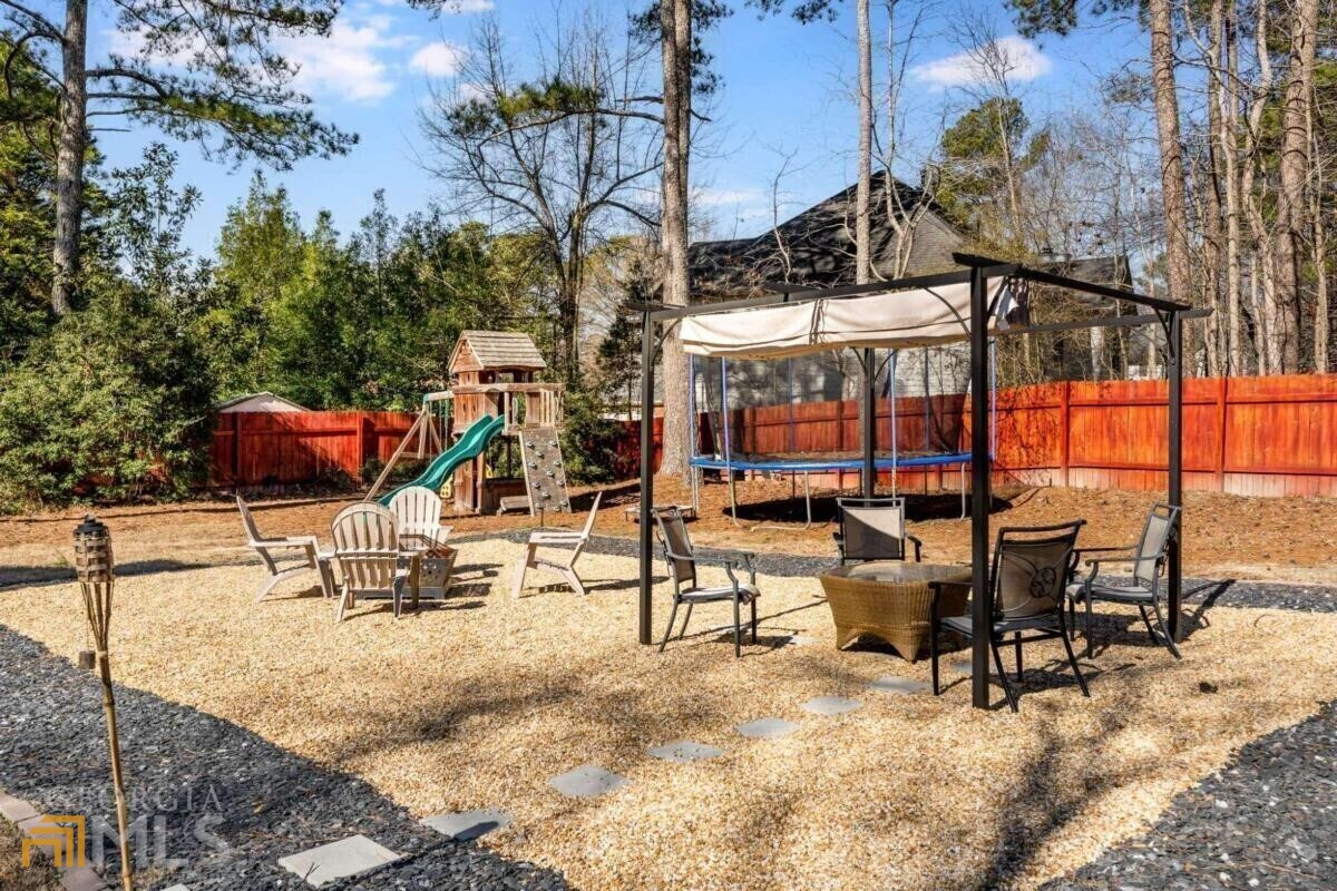 2403 Westport Circle SW