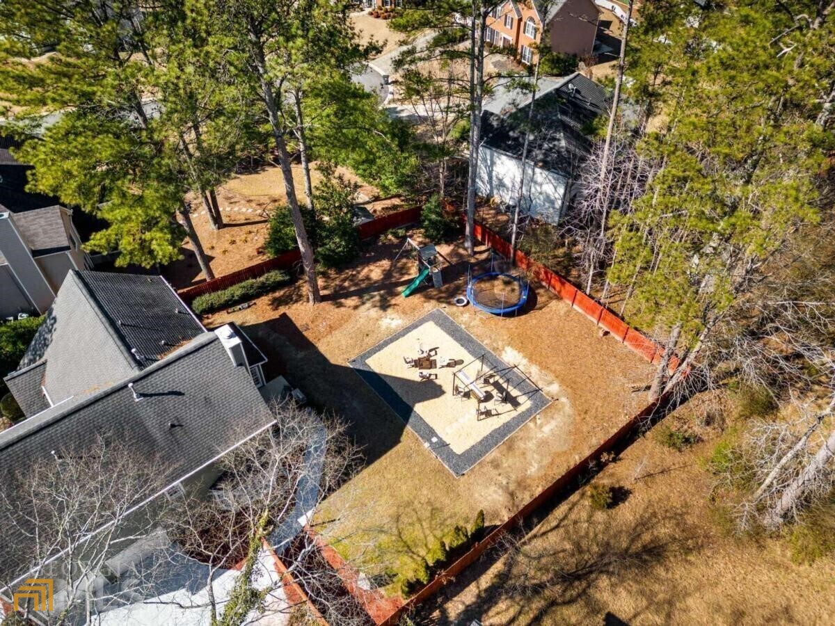 2403 Westport Circle SW