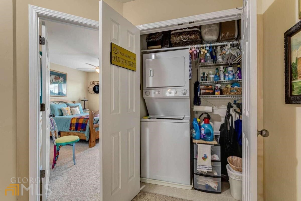 526 Village Arbor Park