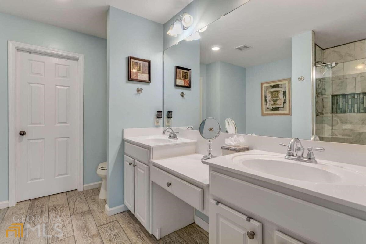 526 Village Arbor Park