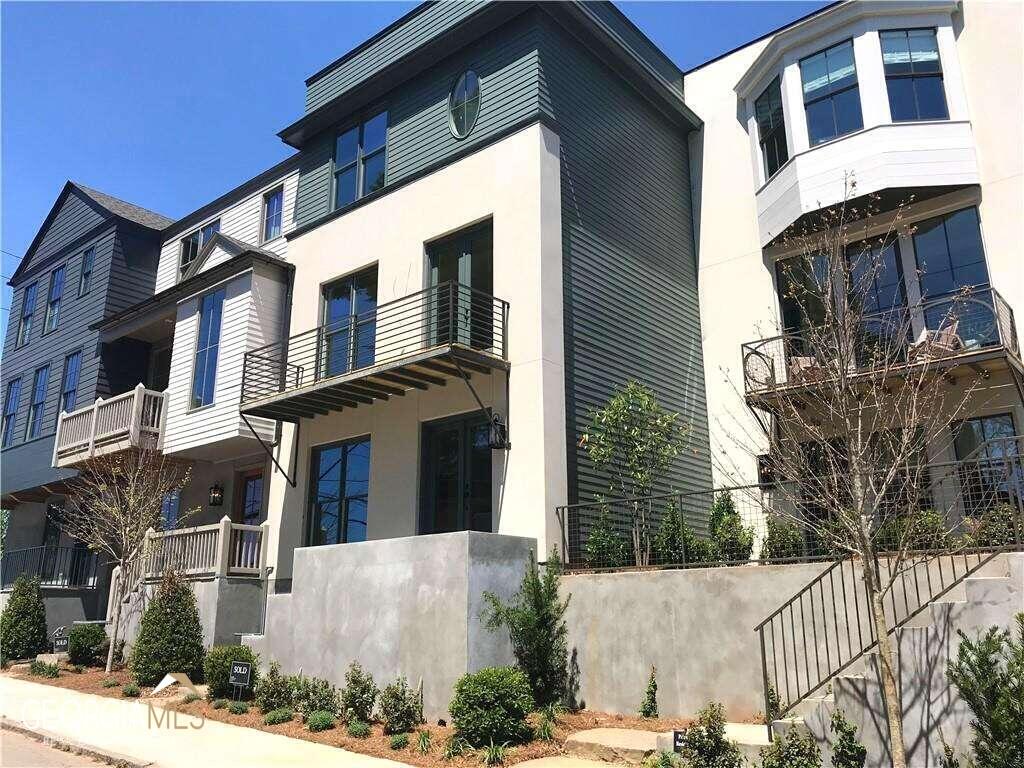 8 Bass Street