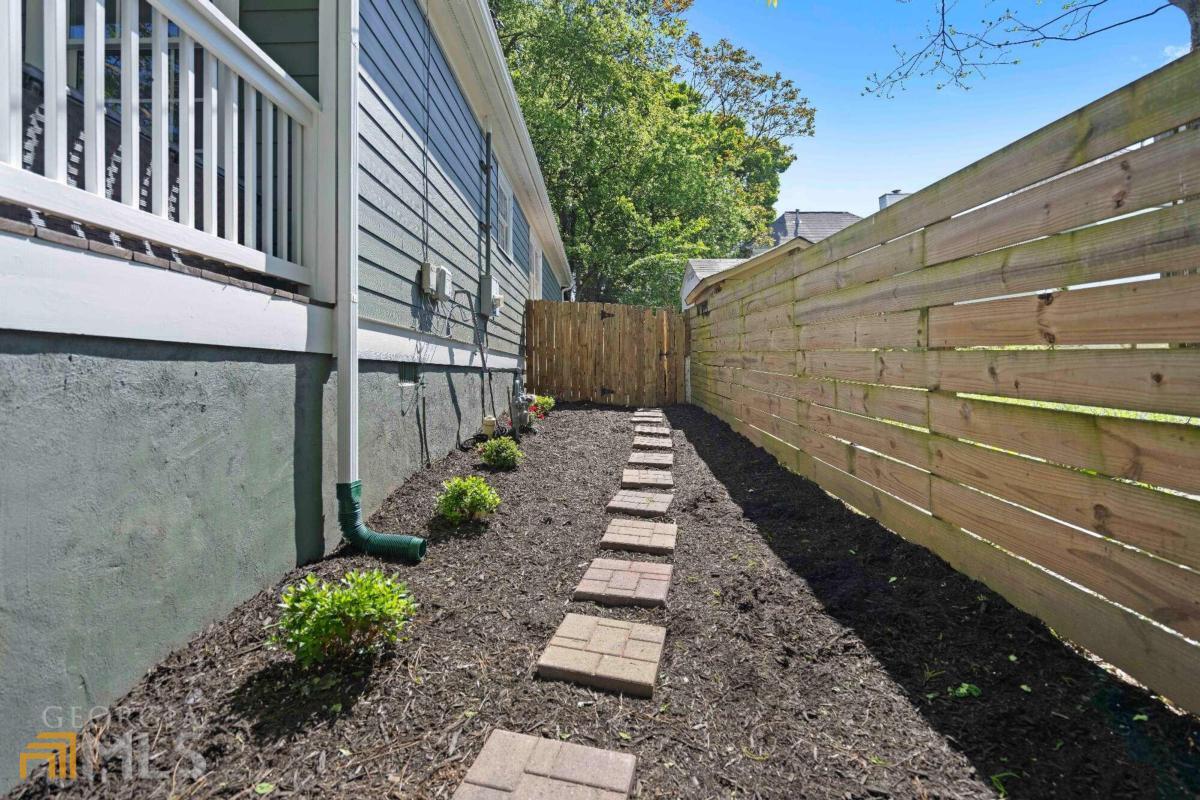 124 Selman Street SE