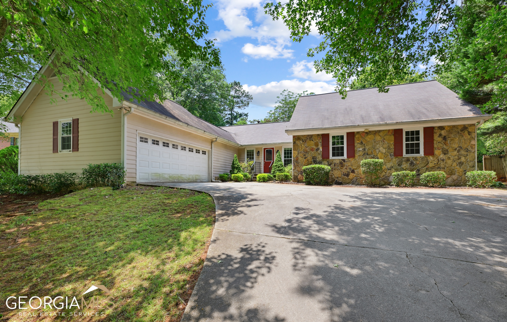 3909 Cotswold Drive SW