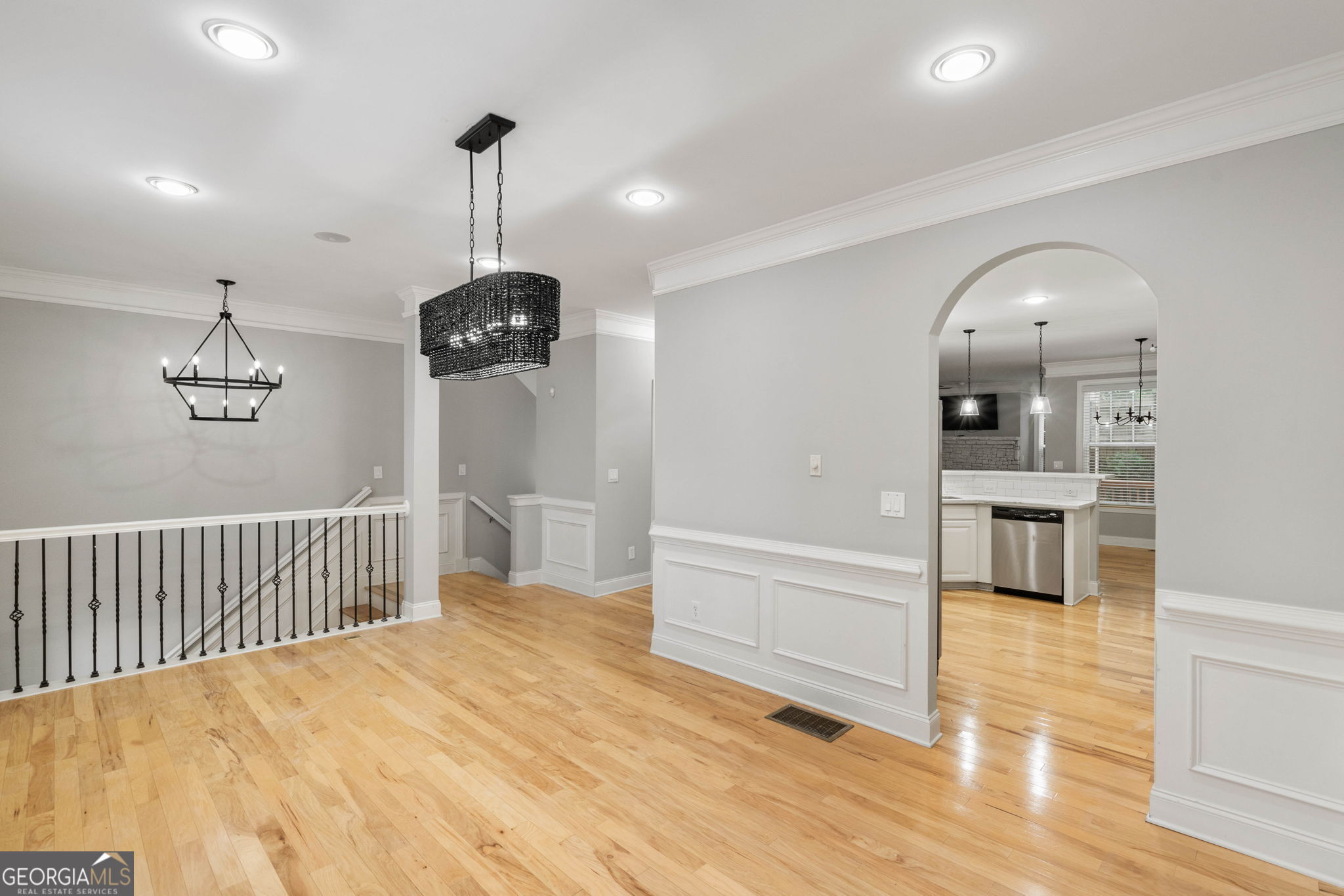 2128 Cobblestone Circle NE