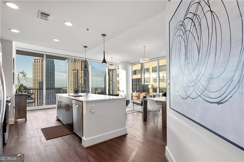 1080 Peachtree Street NE UNIT 2902