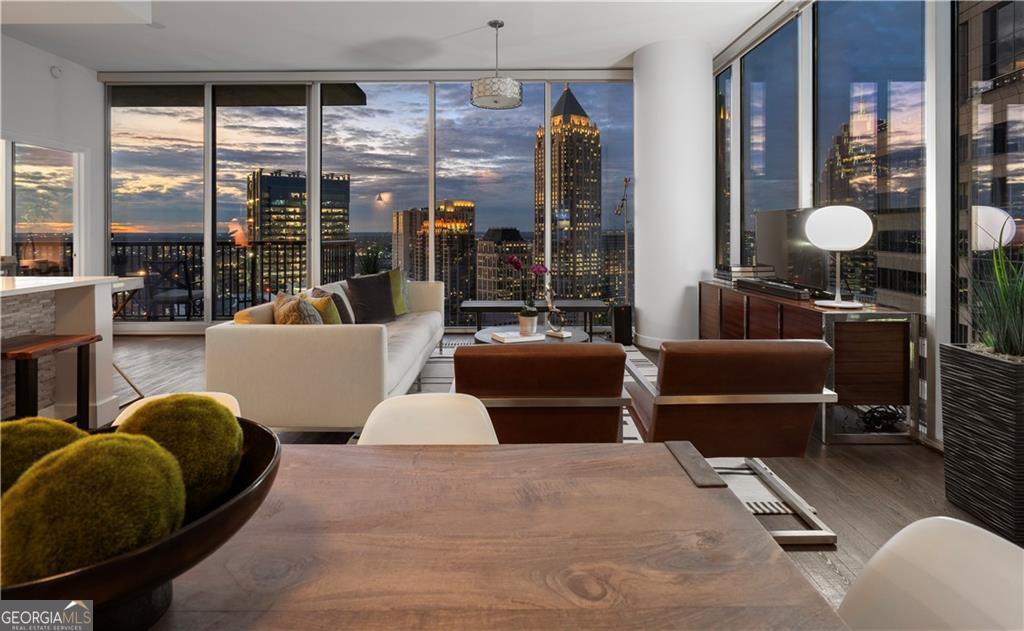 1080 Peachtree Street NE UNIT 2902