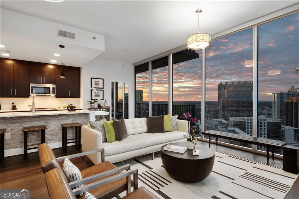 1080 Peachtree Street NE UNIT 2902