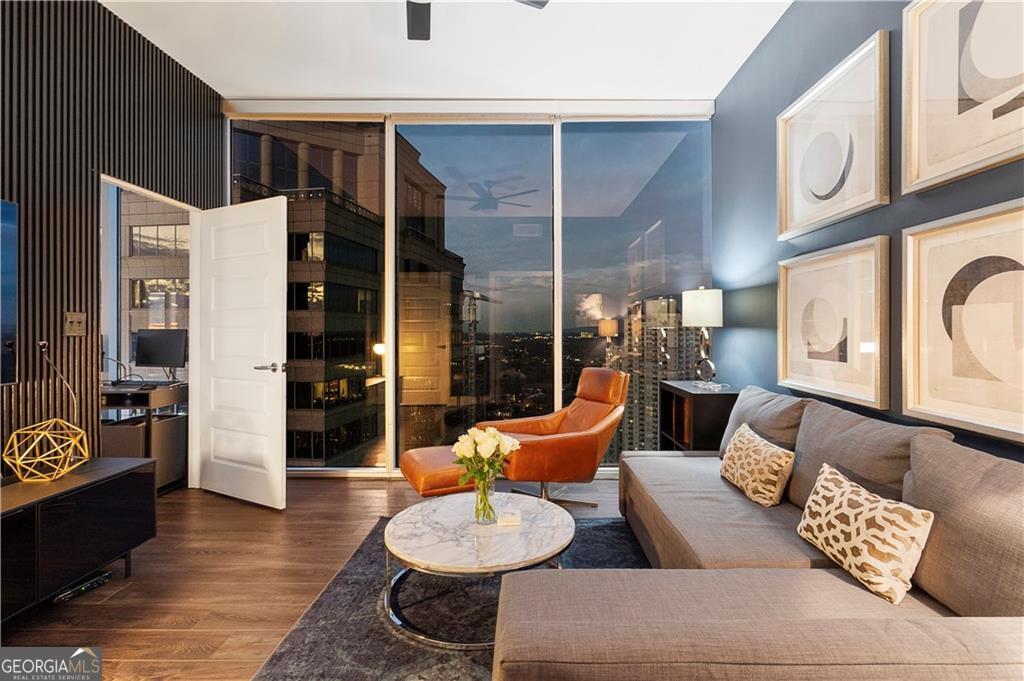 1080 Peachtree Street NE UNIT 2902