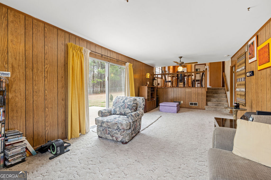 2435 Ravencliff Road