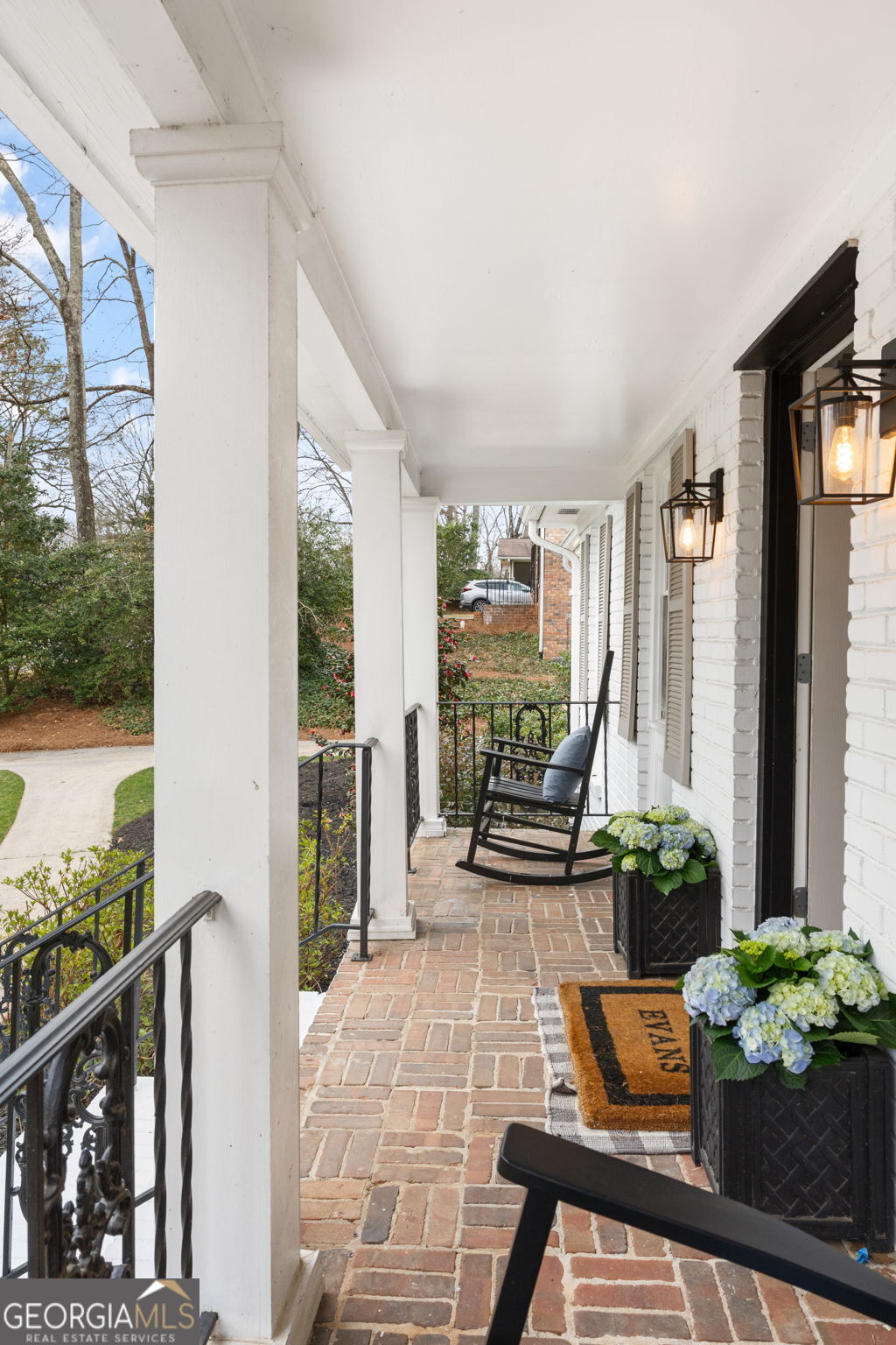 330 W Spalding Drive