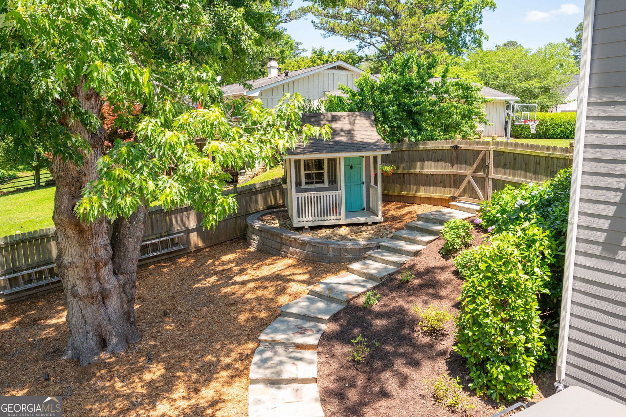 733 Indian Hills Parkway