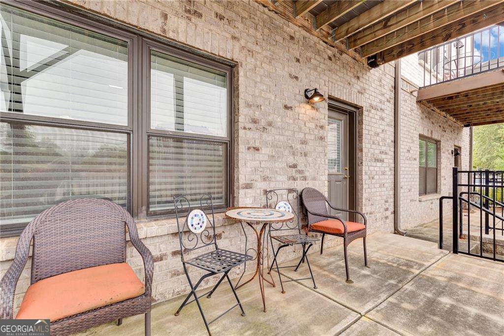 215 Arizona Avenue NE # 2