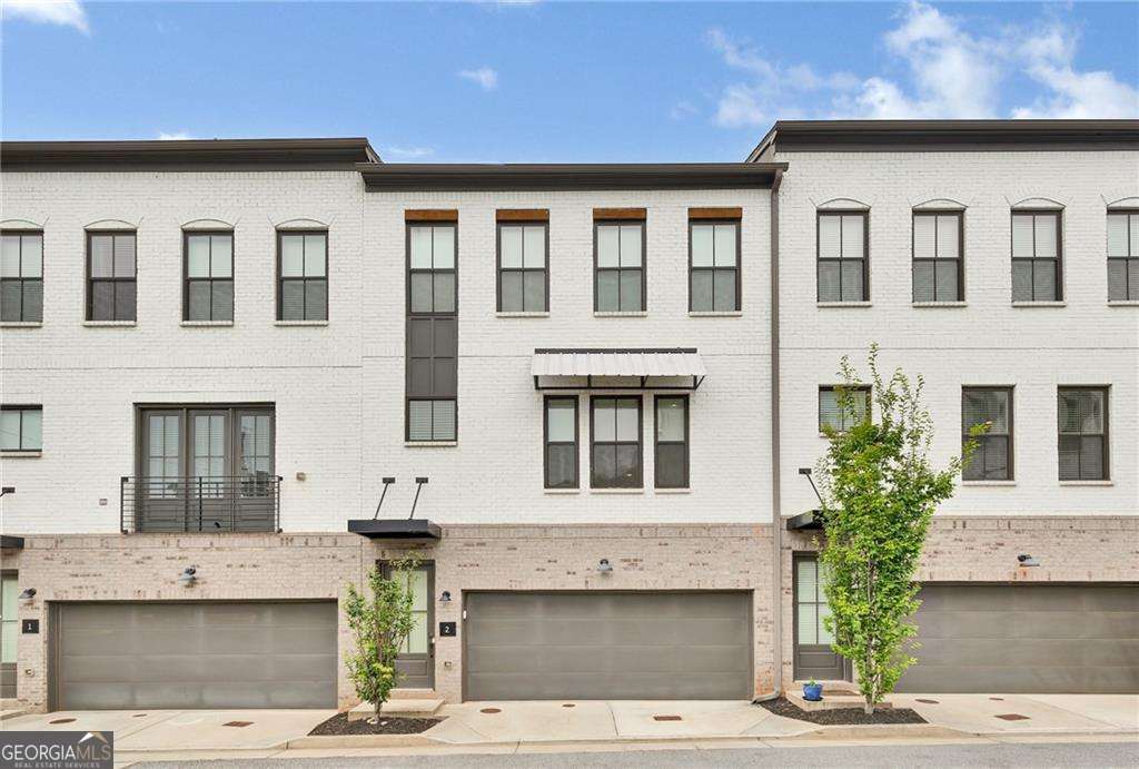 215 Arizona Avenue NE # 2