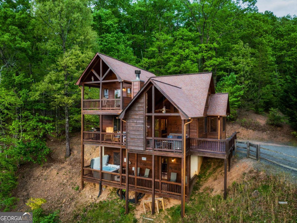 273 Deer Crest Heights