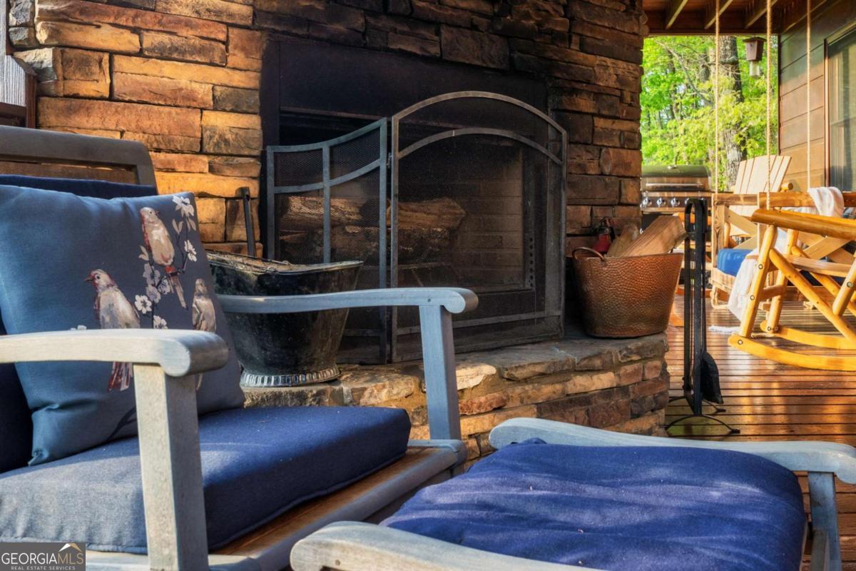 273 Deer Crest Heights