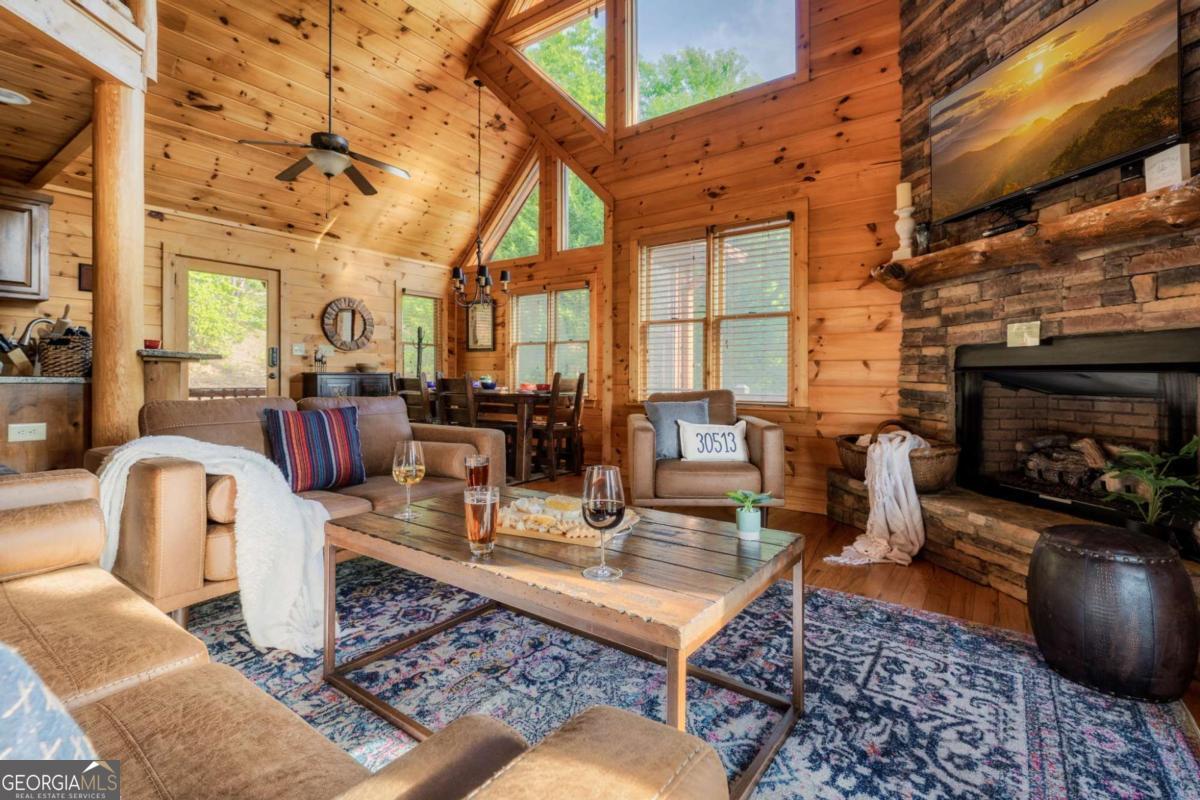 273 Deer Crest Heights