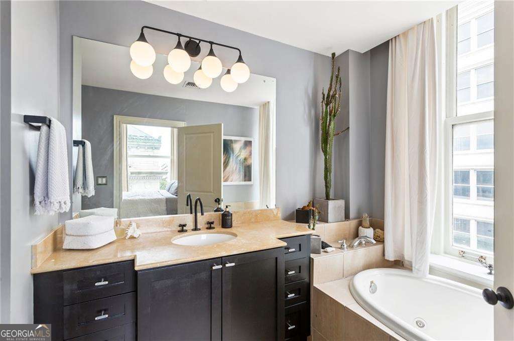 57 Forsyth Street NW # 5F