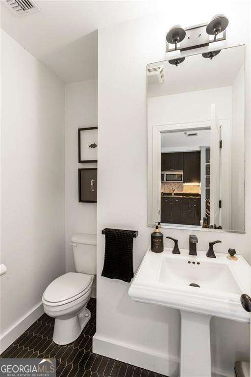 57 Forsyth Street NW # 5F