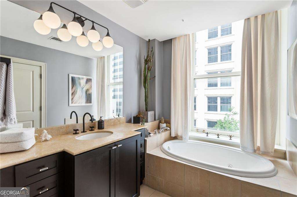 57 Forsyth Street NW # 5F