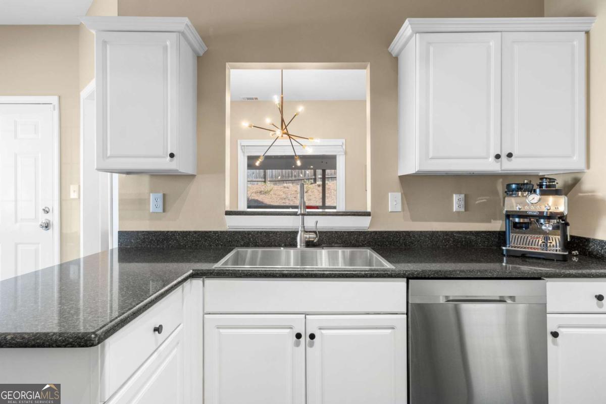 3102 Ballet Court SE