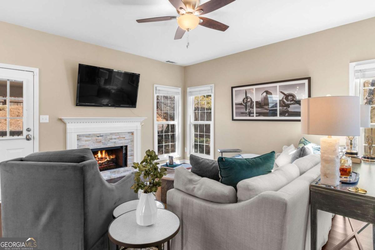 3102 Ballet Court SE