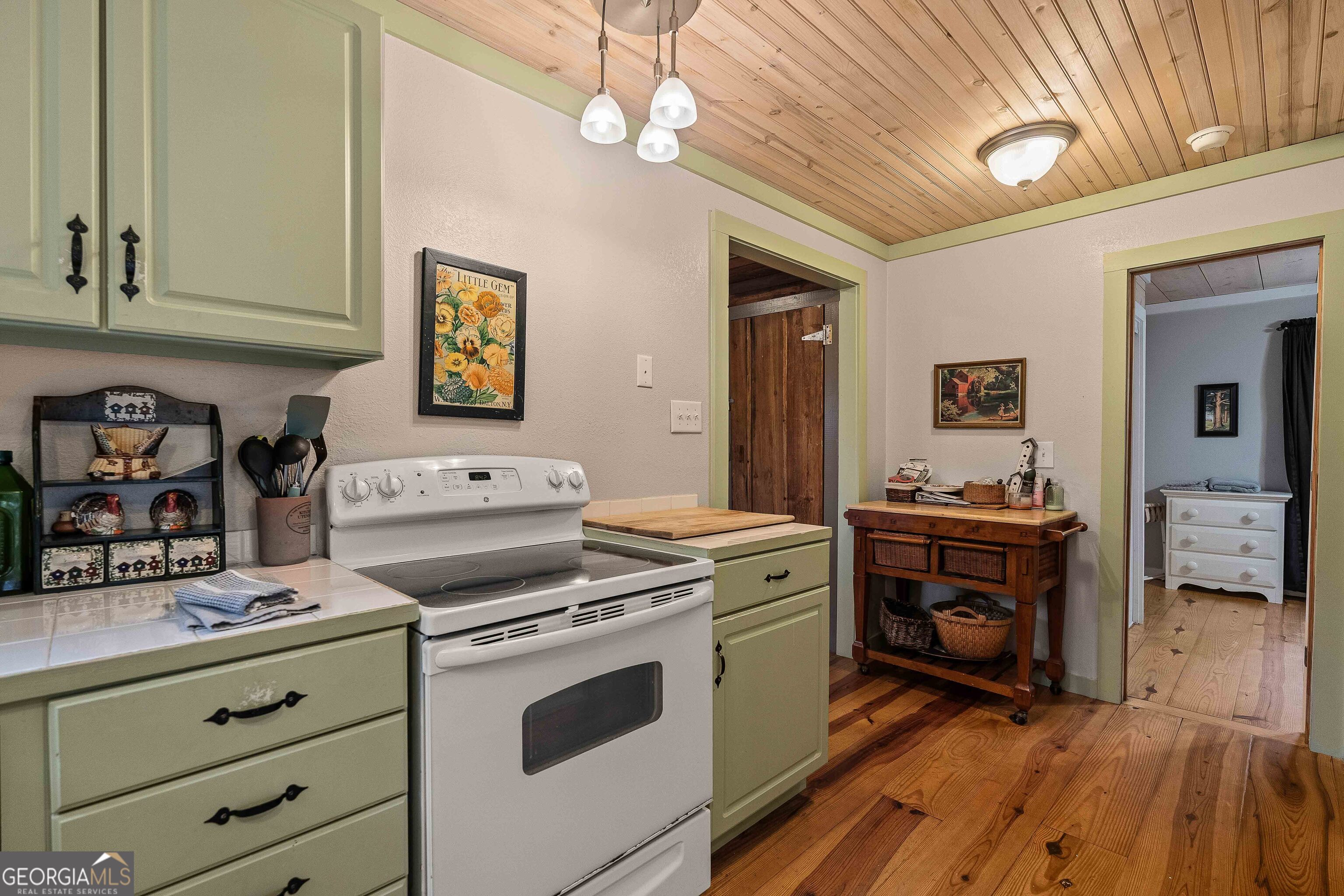523 Rainbow Creek Road